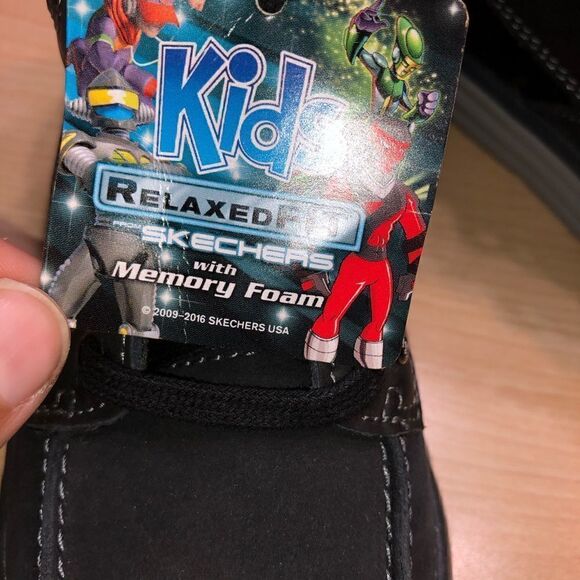 Skechers Relaxed Fit Maddox Boys' Shoes NWT 11 - Picture 4 of 7